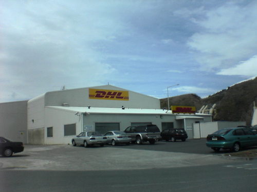 DHL